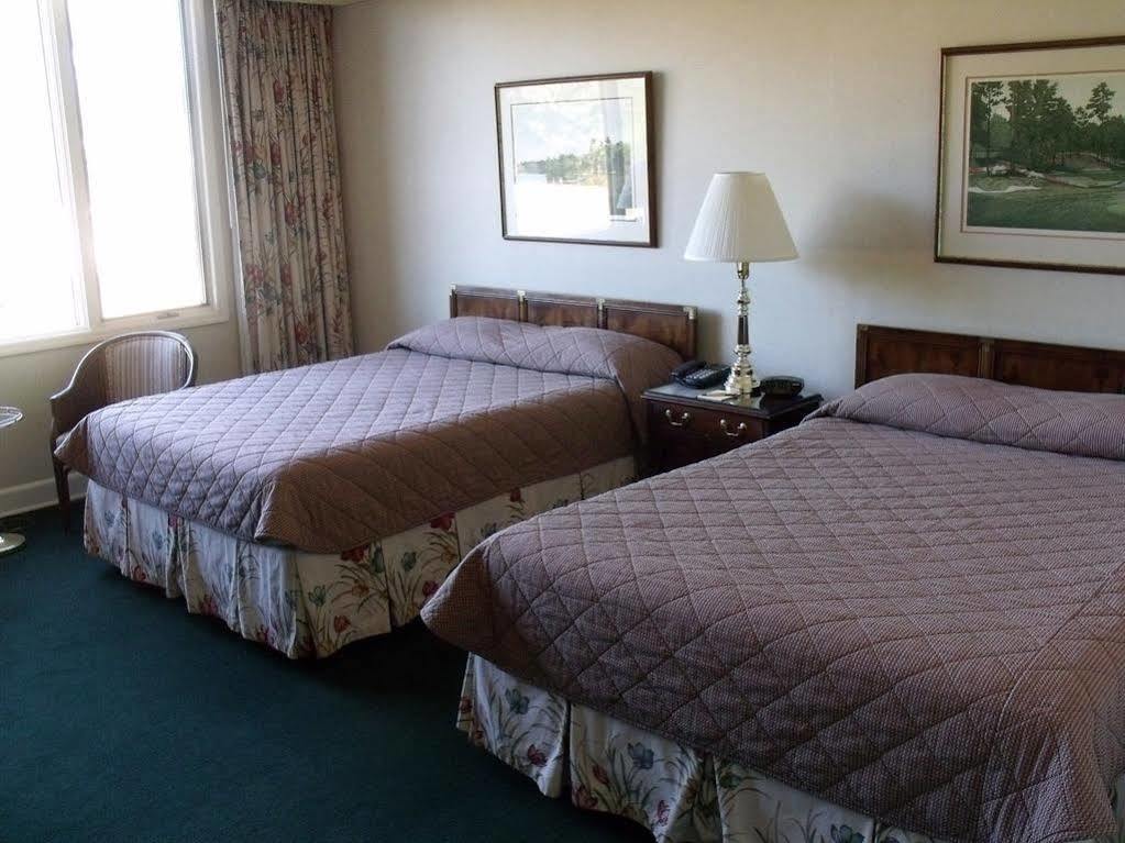 The Inn At Houndslake Aiken Exteriör bild